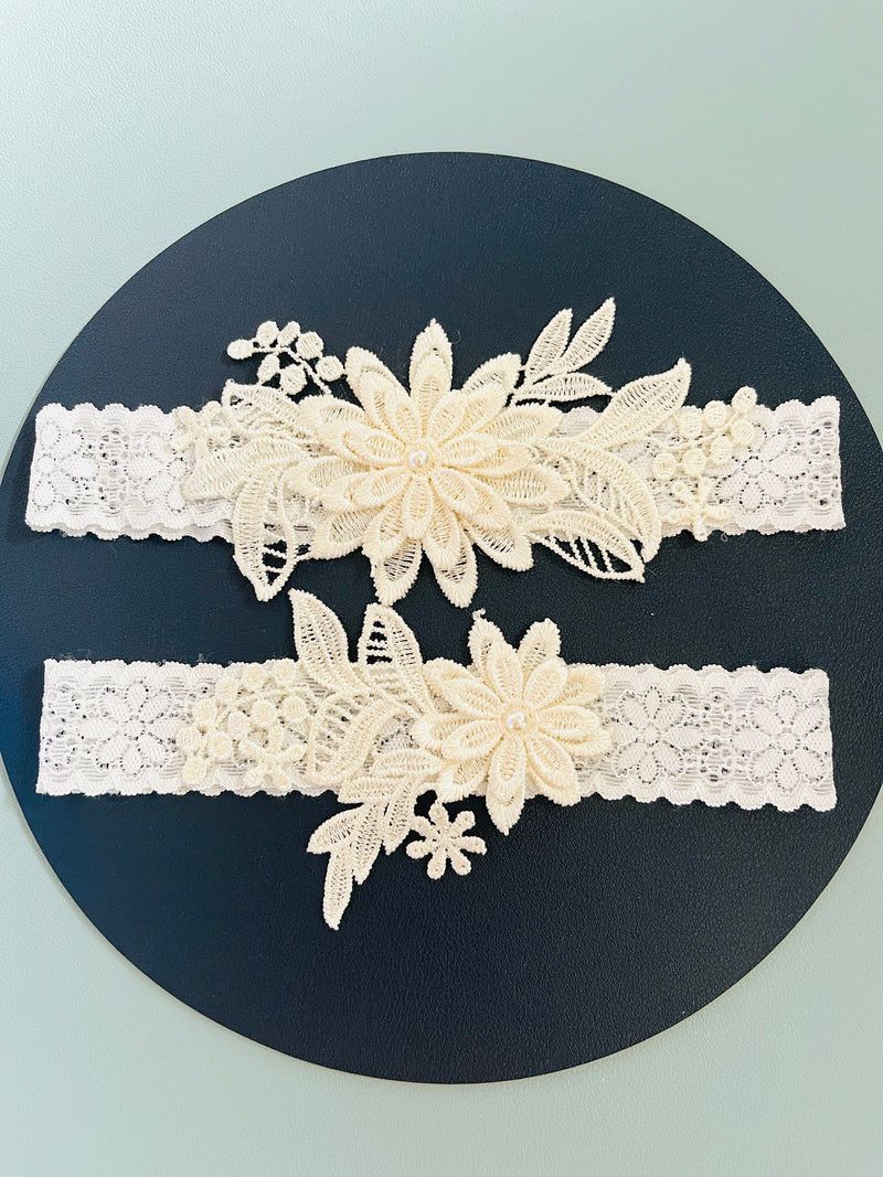 ANNE - 2Pcs Set Ivory Lace Floral Garter