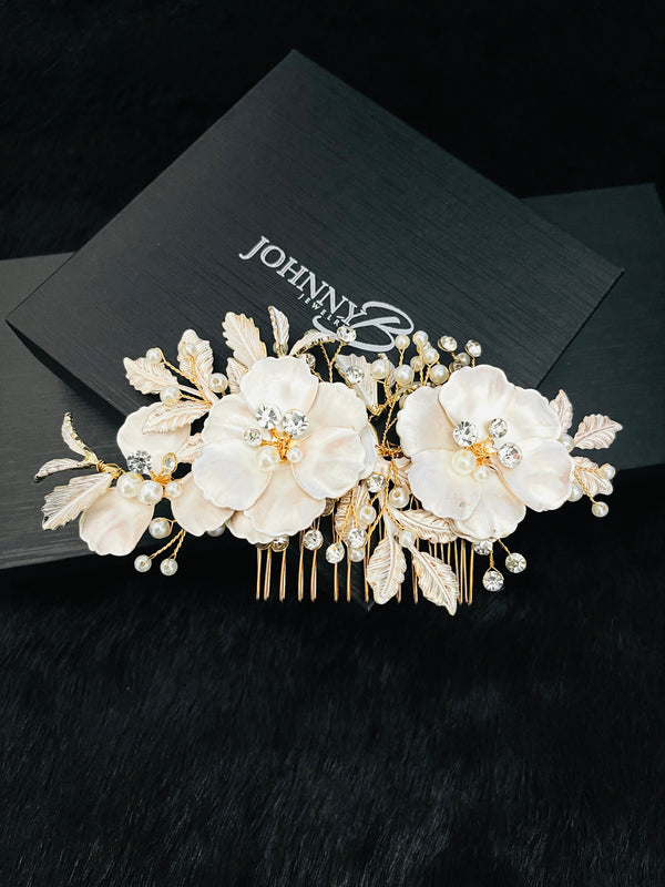 NOVA - Fancy Triple Flower With Crystal And Pearl Hair Comb In Gold