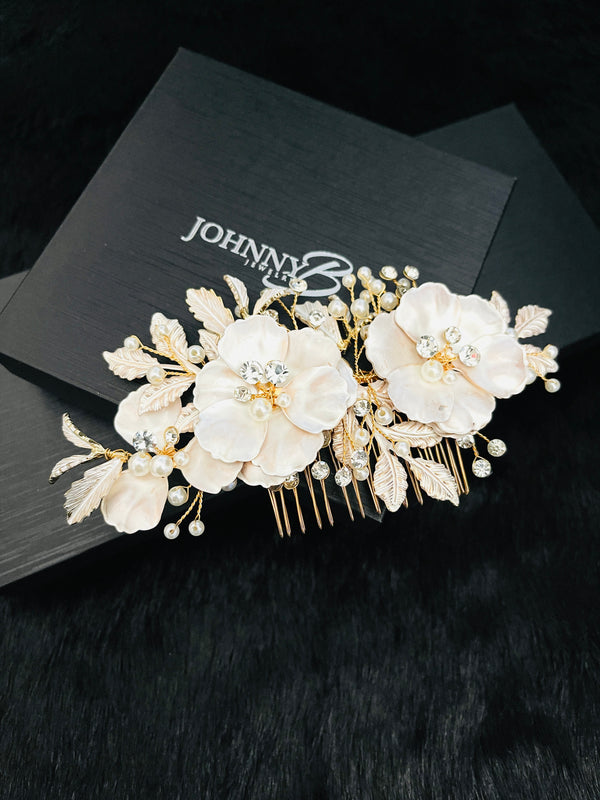 NOVA - Fancy Triple Flower With Crystal And Pearl Hair Comb In Gold