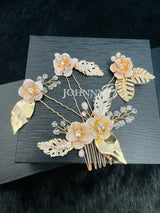GIANNA - Fancy Flower Hair Pins And Hair Comb Set In Gold