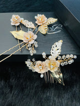 GIANNA - Fancy Flower Hair Pins And Hair Comb Set In Gold