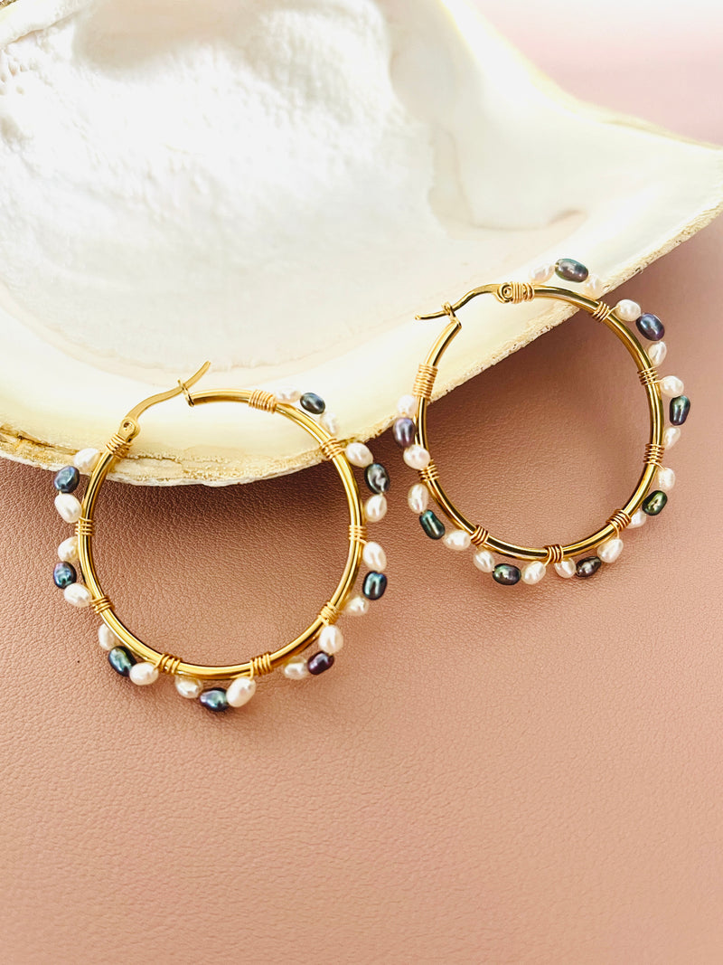 PEARLENE - 2-3MM RICE PEARL HOOP EARRINGS