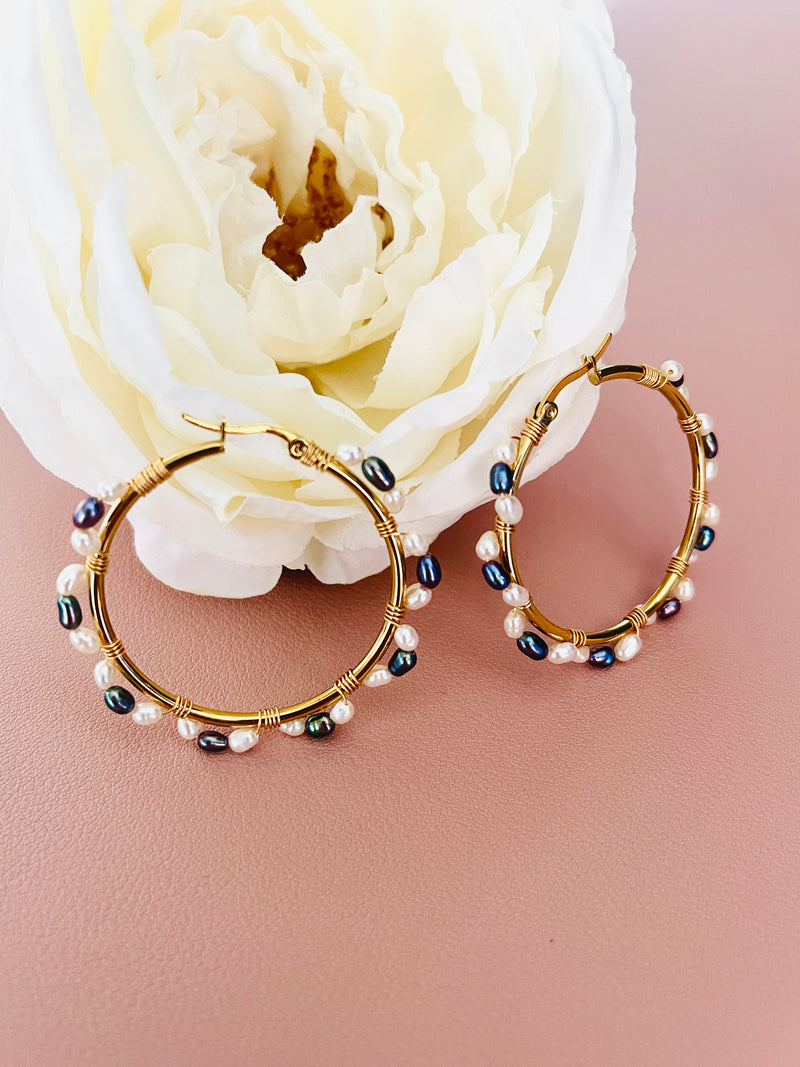 PEARLENE - 2-3MM RICE PEARL HOOP EARRINGS