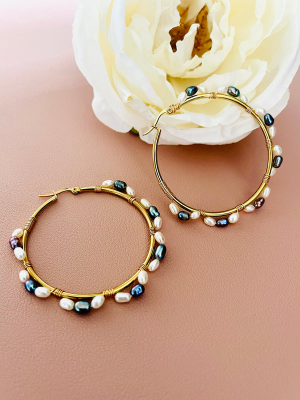 PEARLENE - 3-4MM RICE PEARL HOOP EARRINGS