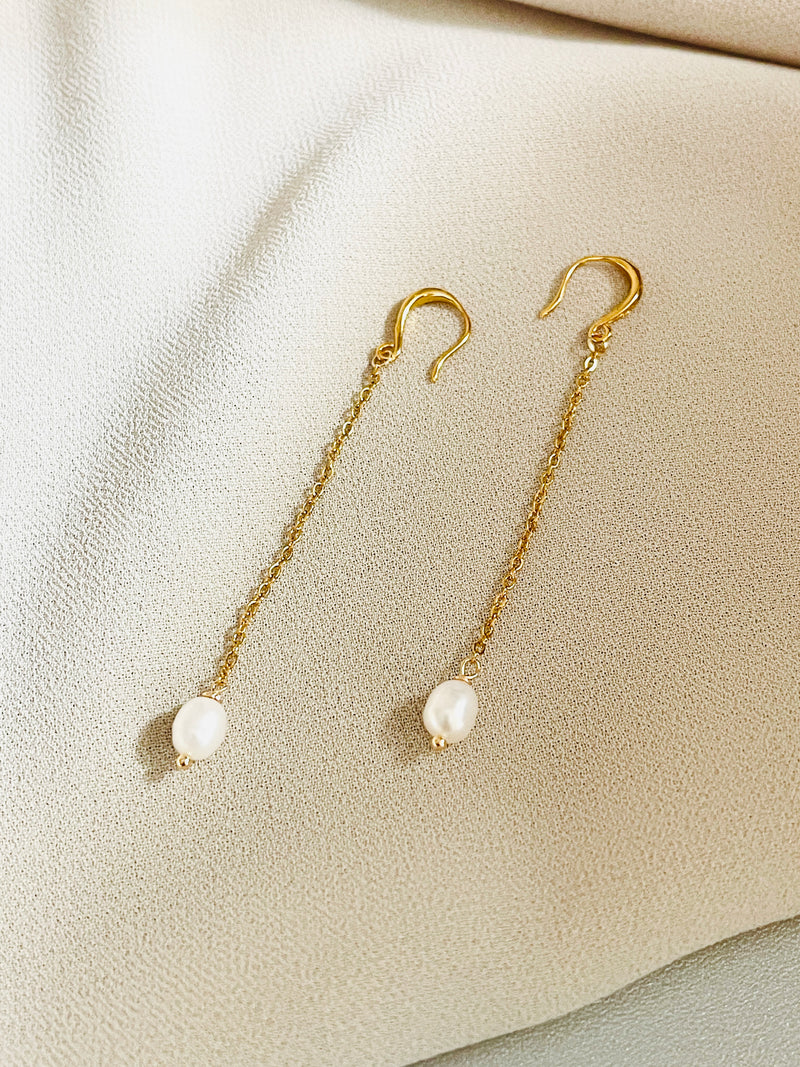 PEARLENE - 6-7MM DAINTY PEARL DROP EARRINGS