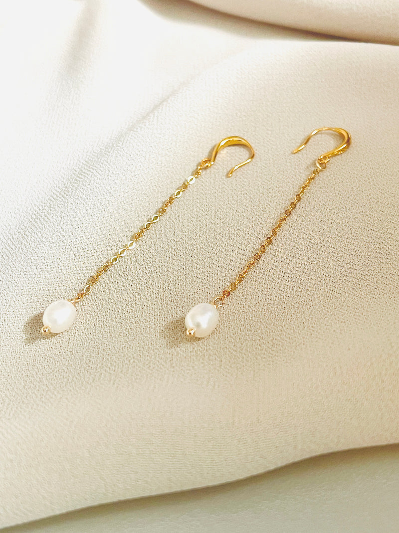 PEARLENE - 6-7MM DAINTY PEARL DROP EARRINGS
