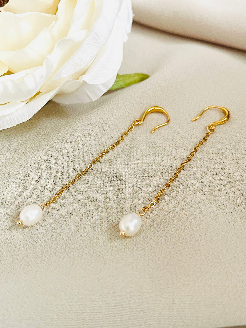 PEARLENE - 6-7MM DAINTY PEARL DROP EARRINGS