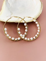 PEARLENE - FRESHWATER PEARL SETTING IN A LARGE HOOP EARRINGS