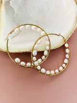 PEARLENE - FRESHWATER PEARL SETTING IN A LARGE HOOP EARRINGS