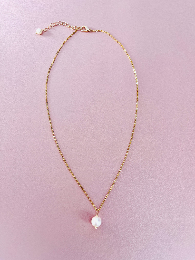 PEARLENE - CLASSIC DAINTY PEARL NECKLACE