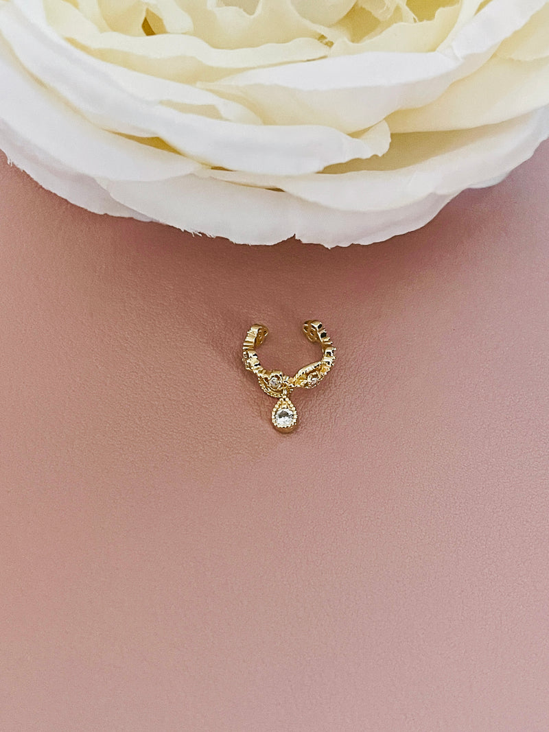 EMMALINE - UNIQUE DANITY CZ EAR CUFF