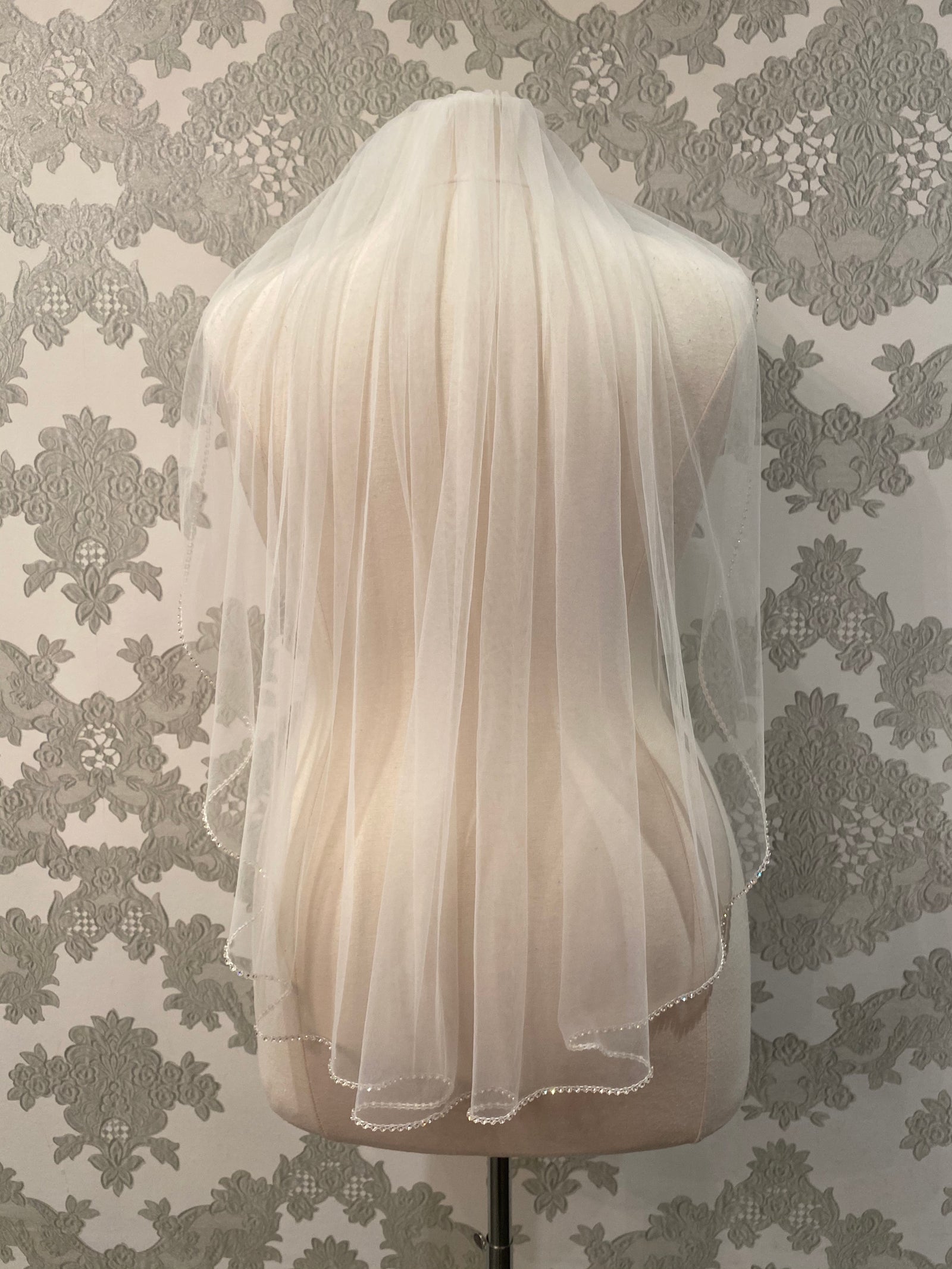 BRIELLE - Classic Crystal Edge Veil – JohnnyB Jewelry